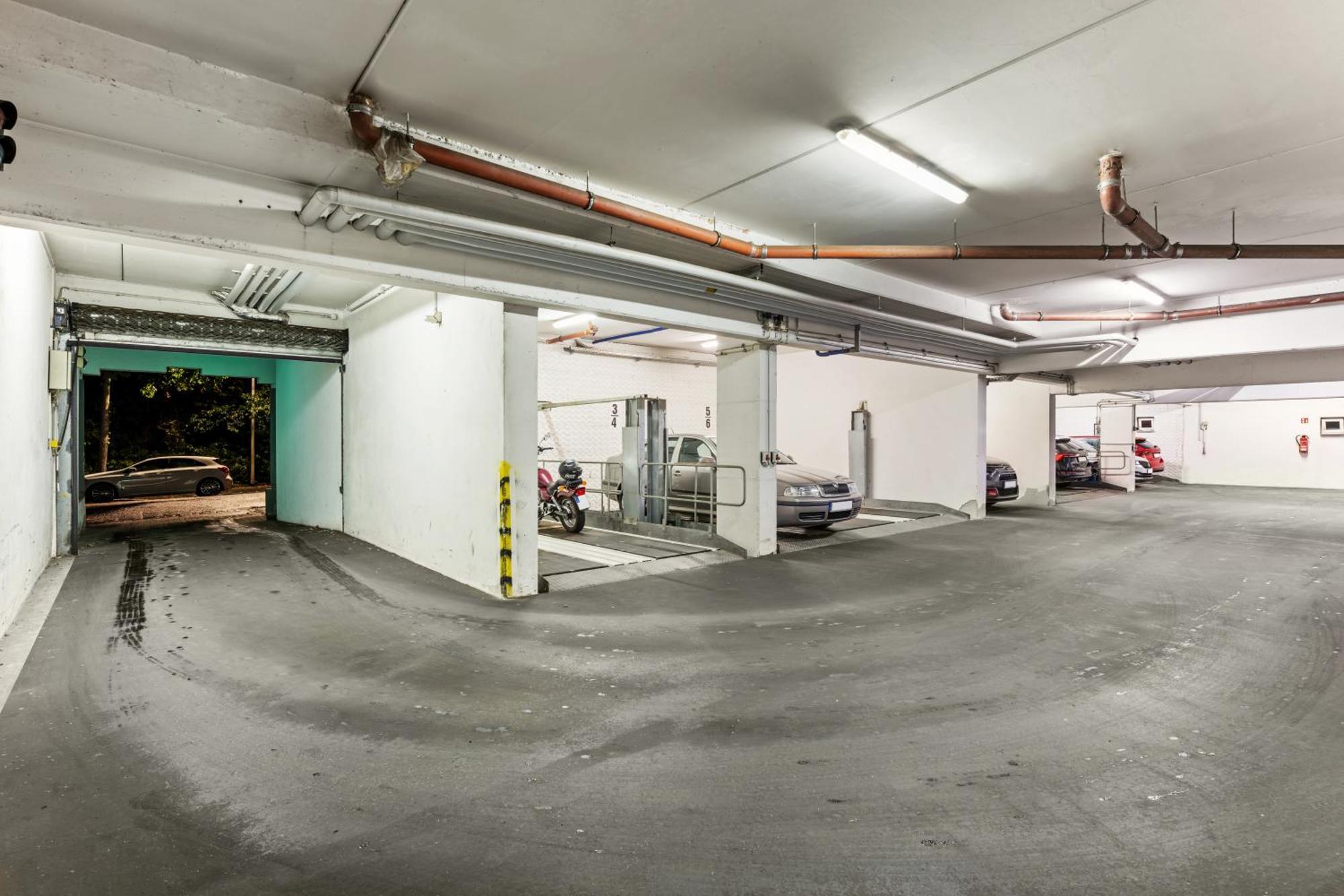 Edler Wohnraum Schwanenteich-Suite Mit Balkon, Kaffeevollautomat, Lift & Parkplatz Zwickau Exterior foto